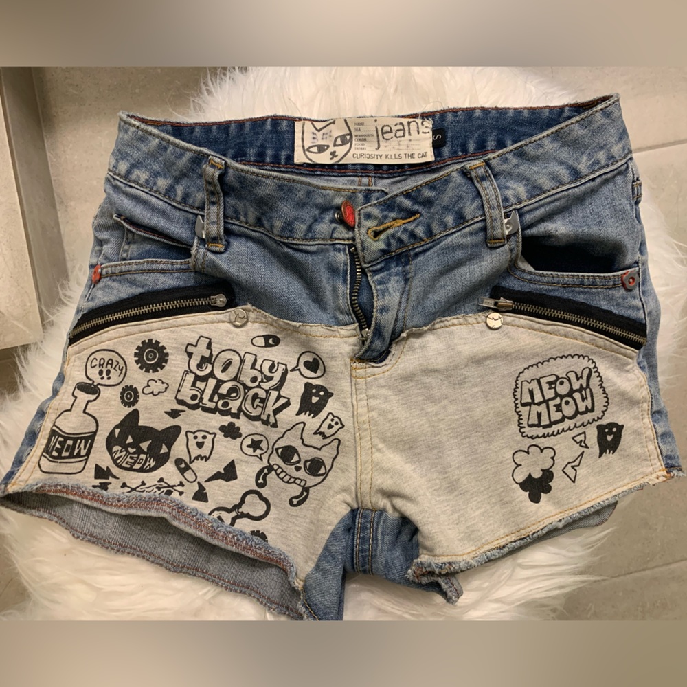 Cute jean shorts size s